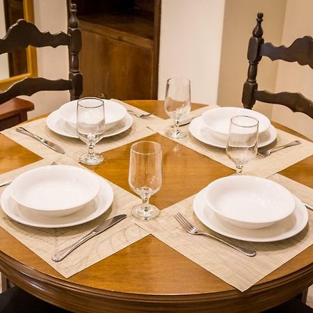 Classy 2 Bedroom Apartment Near Acropolis & Metro Atina Dış mekan fotoğraf