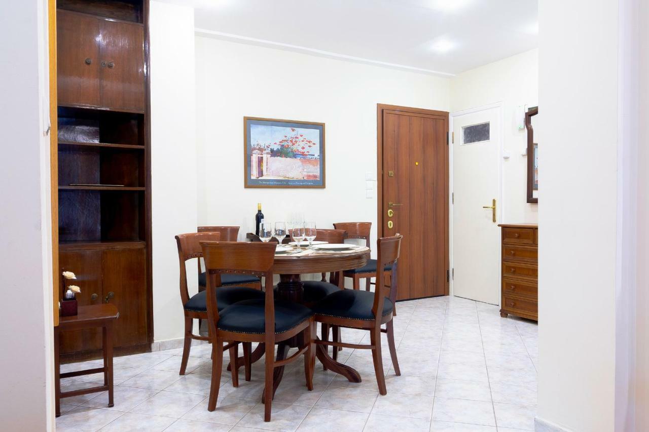 Classy 2 Bedroom Apartment Near Acropolis & Metro Atina Dış mekan fotoğraf