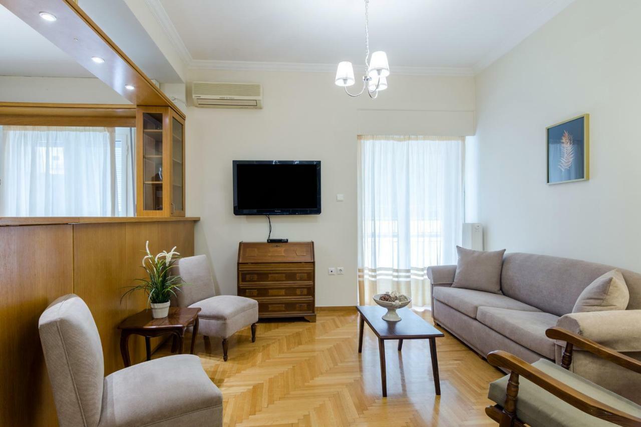 Classy 2 Bedroom Apartment Near Acropolis & Metro Atina Dış mekan fotoğraf