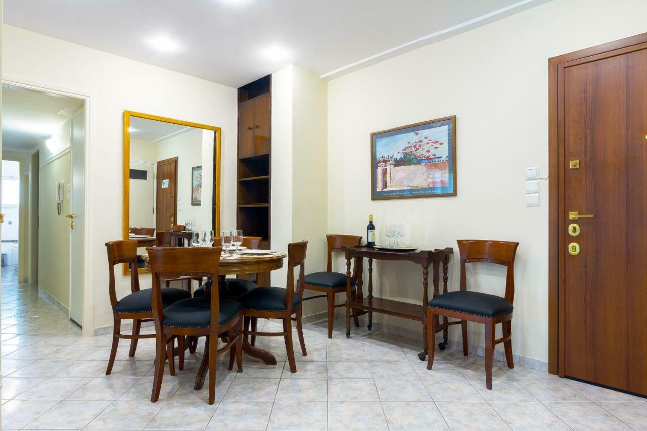 Classy 2 Bedroom Apartment Near Acropolis & Metro Atina Dış mekan fotoğraf