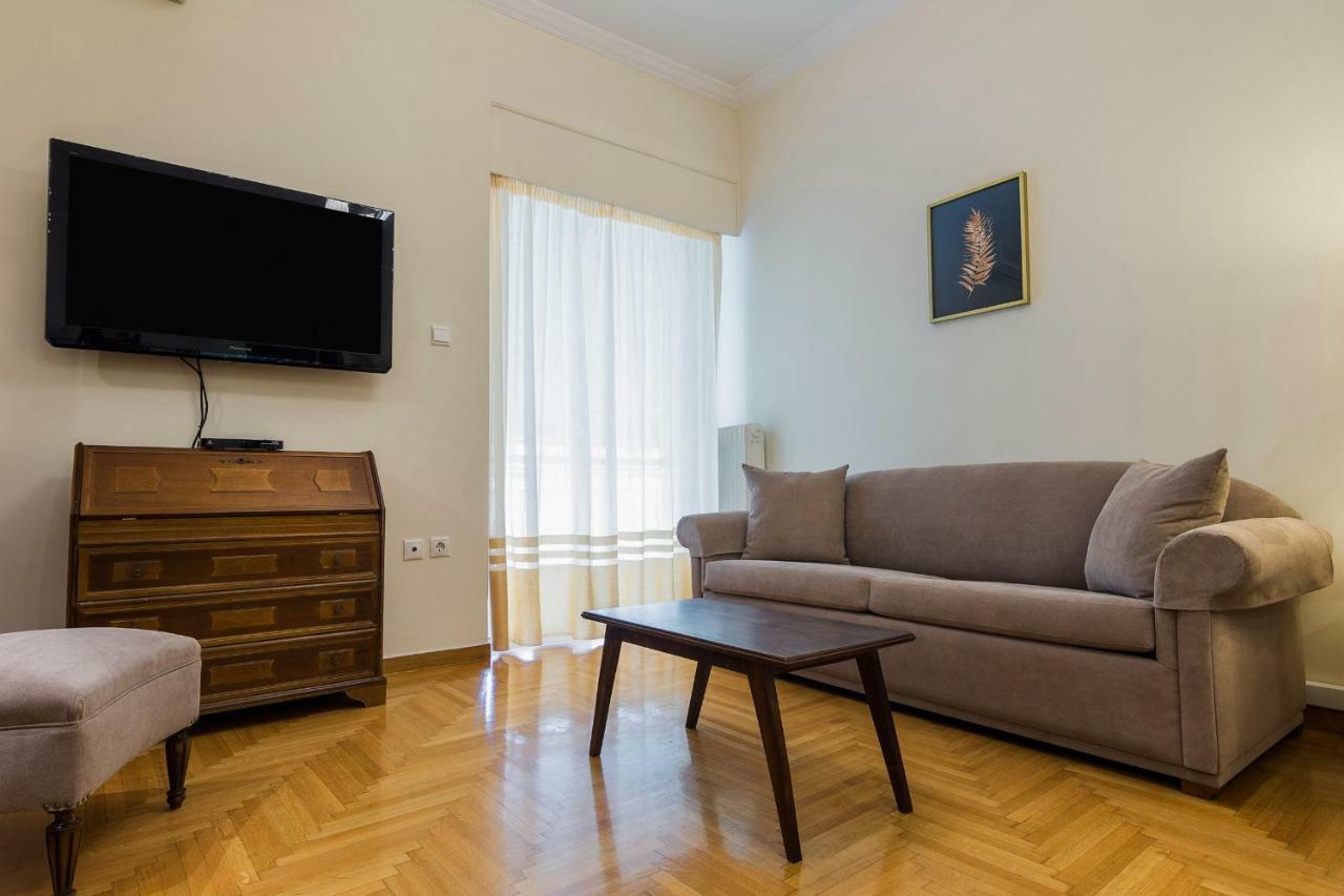 Classy 2 Bedroom Apartment Near Acropolis & Metro Atina Dış mekan fotoğraf