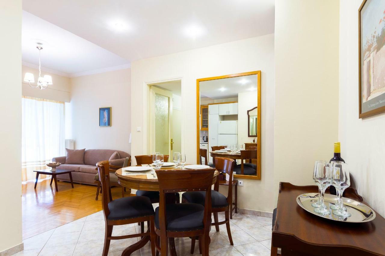 Classy 2 Bedroom Apartment Near Acropolis & Metro Atina Dış mekan fotoğraf