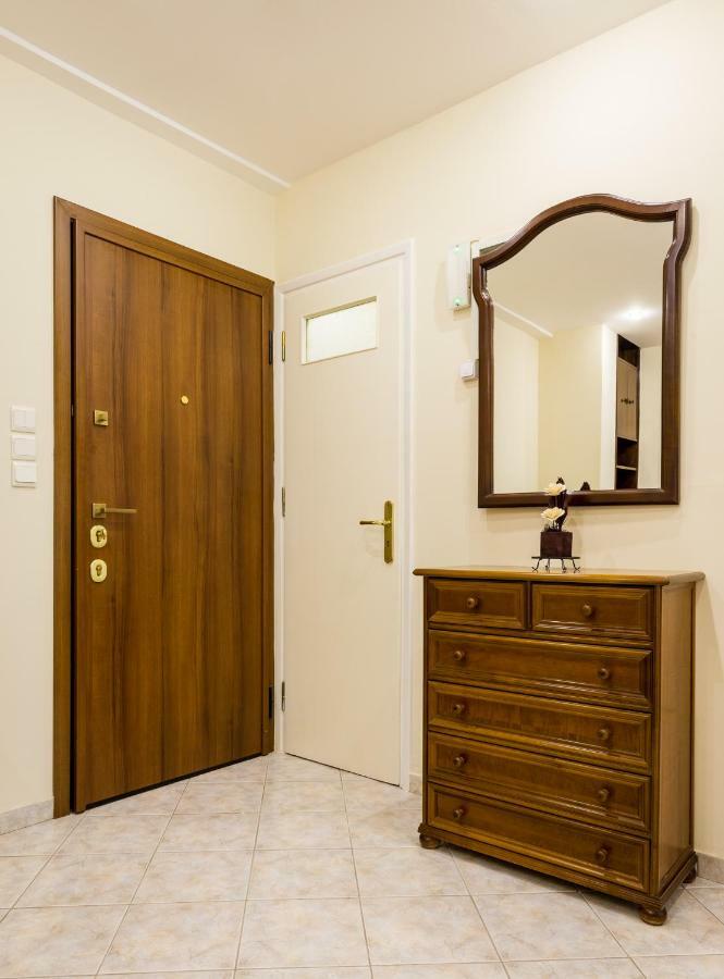 Classy 2 Bedroom Apartment Near Acropolis & Metro Atina Dış mekan fotoğraf