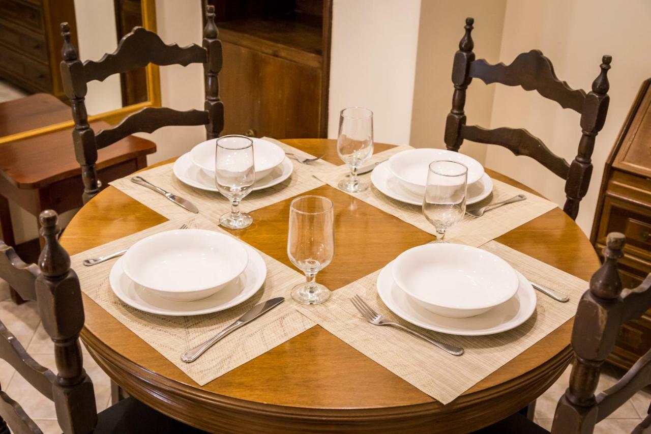 Classy 2 Bedroom Apartment Near Acropolis & Metro Atina Dış mekan fotoğraf