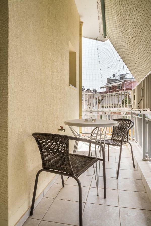 Classy 2 Bedroom Apartment Near Acropolis & Metro Atina Dış mekan fotoğraf