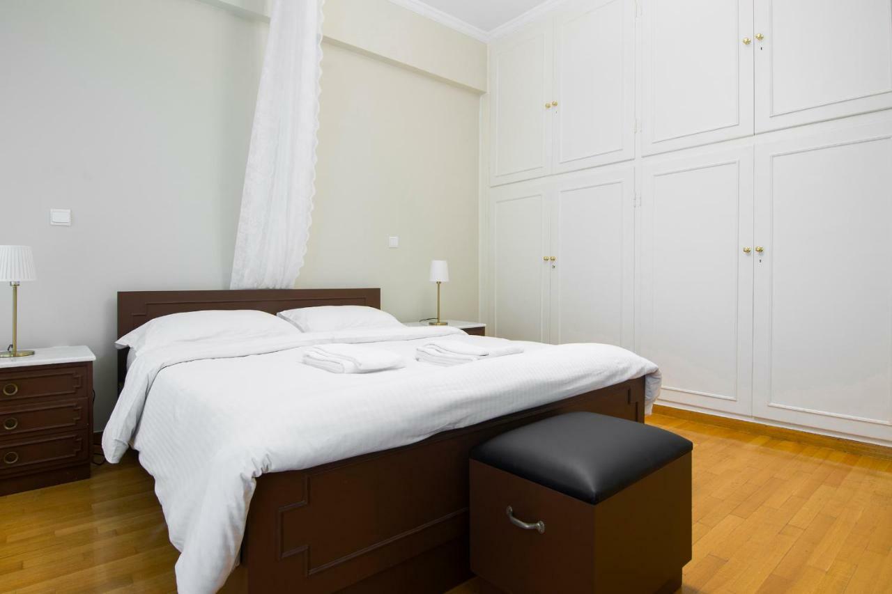Classy 2 Bedroom Apartment Near Acropolis & Metro Atina Dış mekan fotoğraf